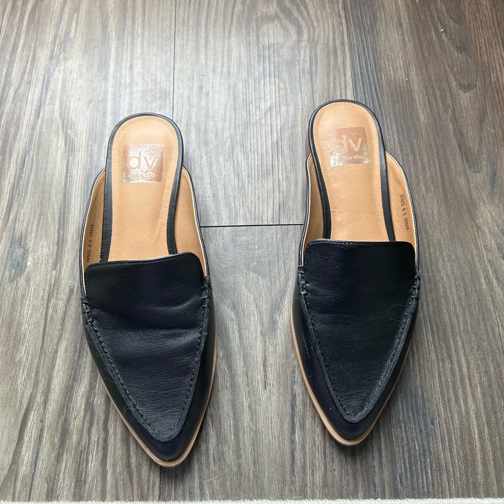 DV by Dolce Vita Black Pointed Toe Flats